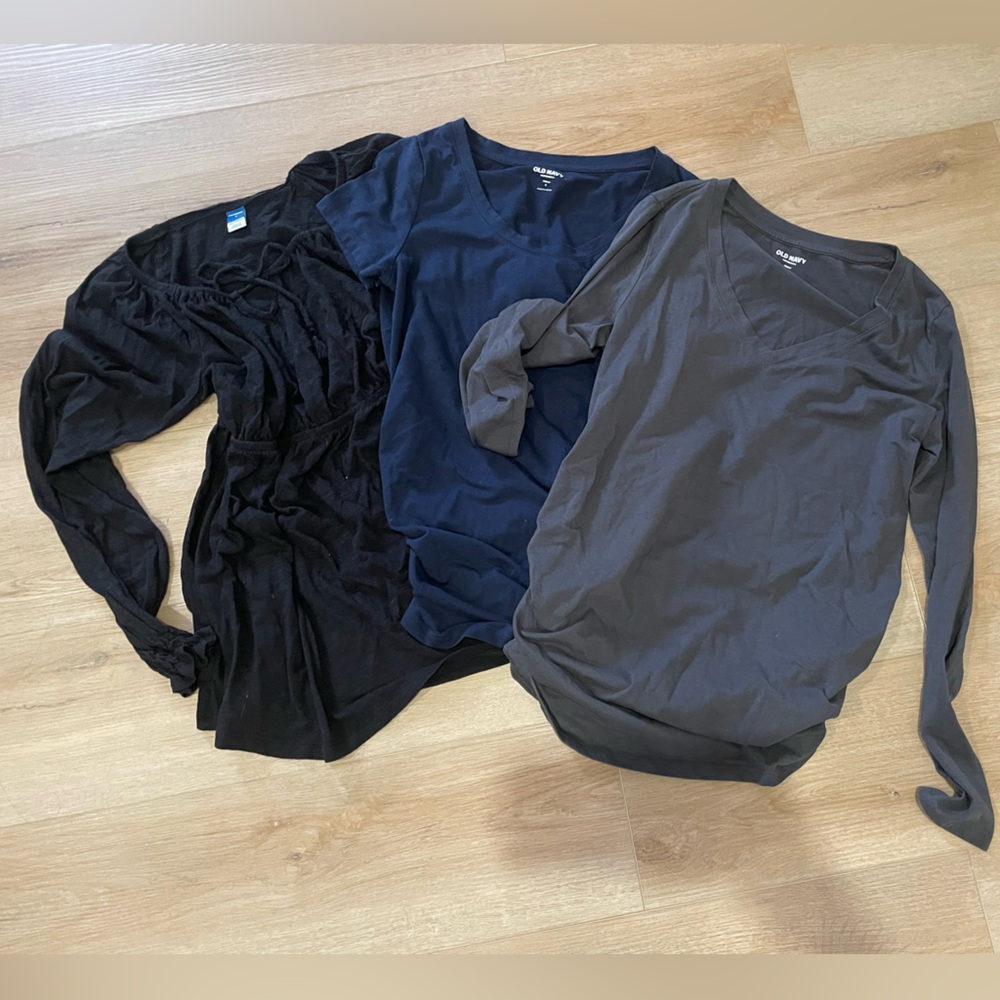 Old Navy Maternity Tops budle